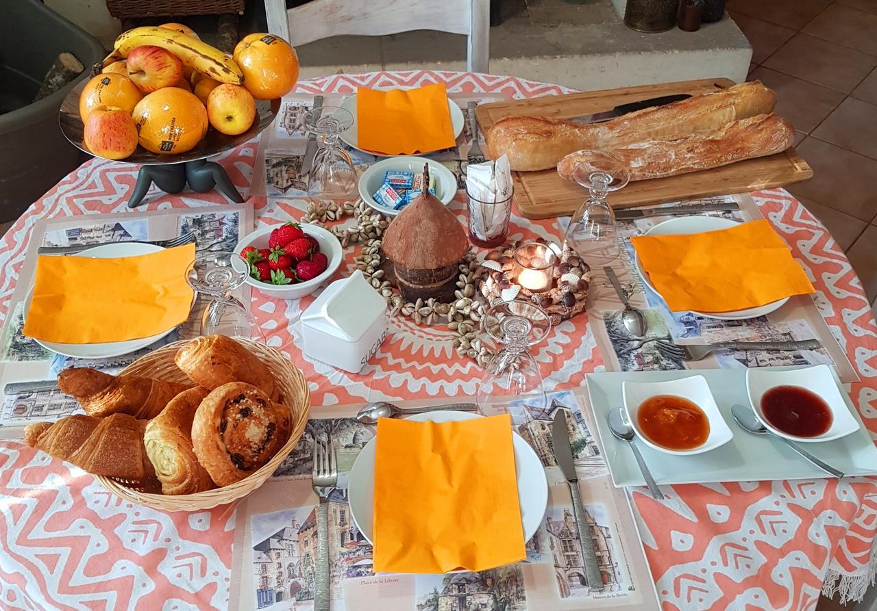 Bed and Breakfast Domaine De Potofayol Lacropte Exterior foto